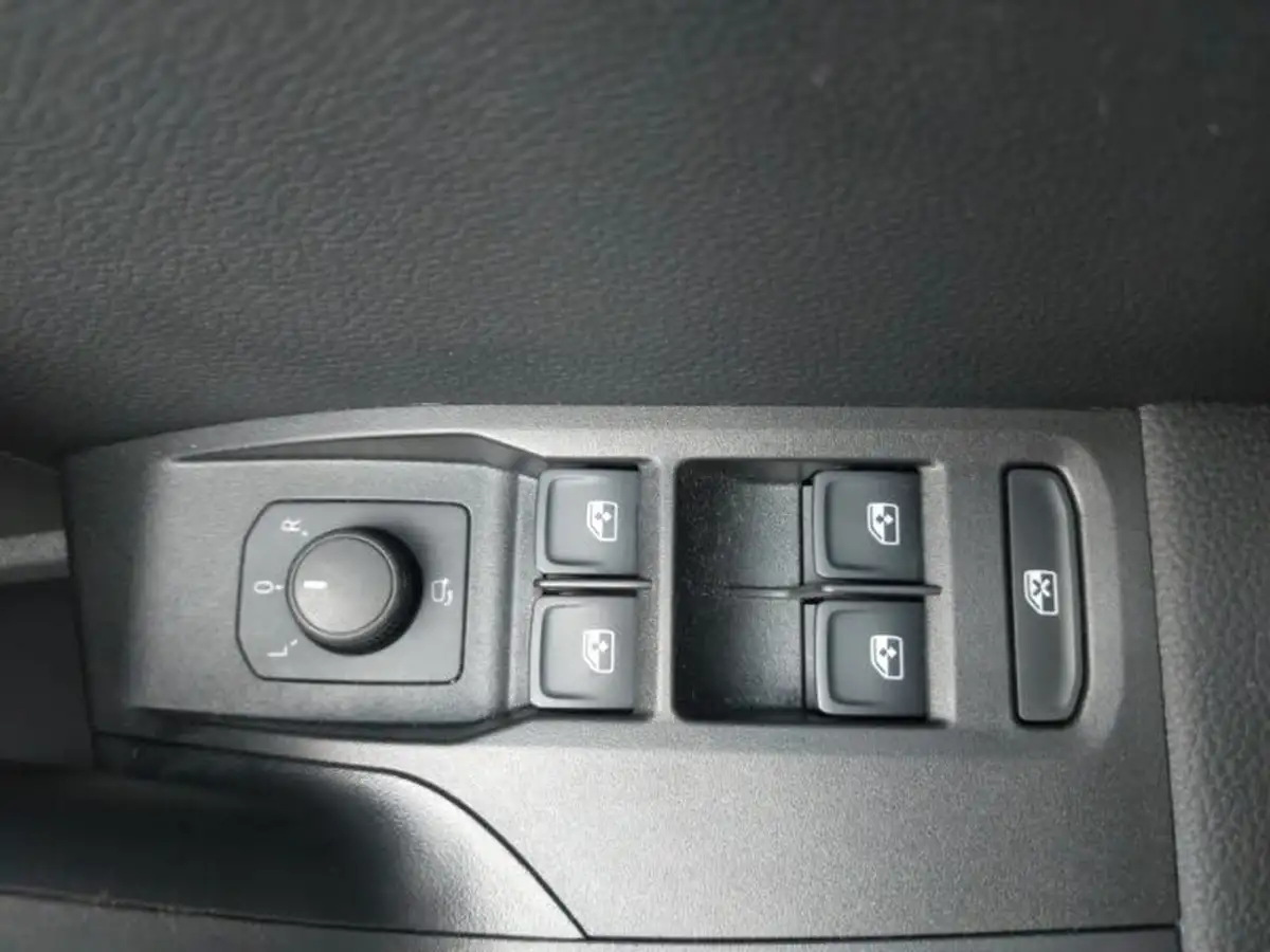 2023-seat-arona-10-tsi-fr-sport-dsg-big-12