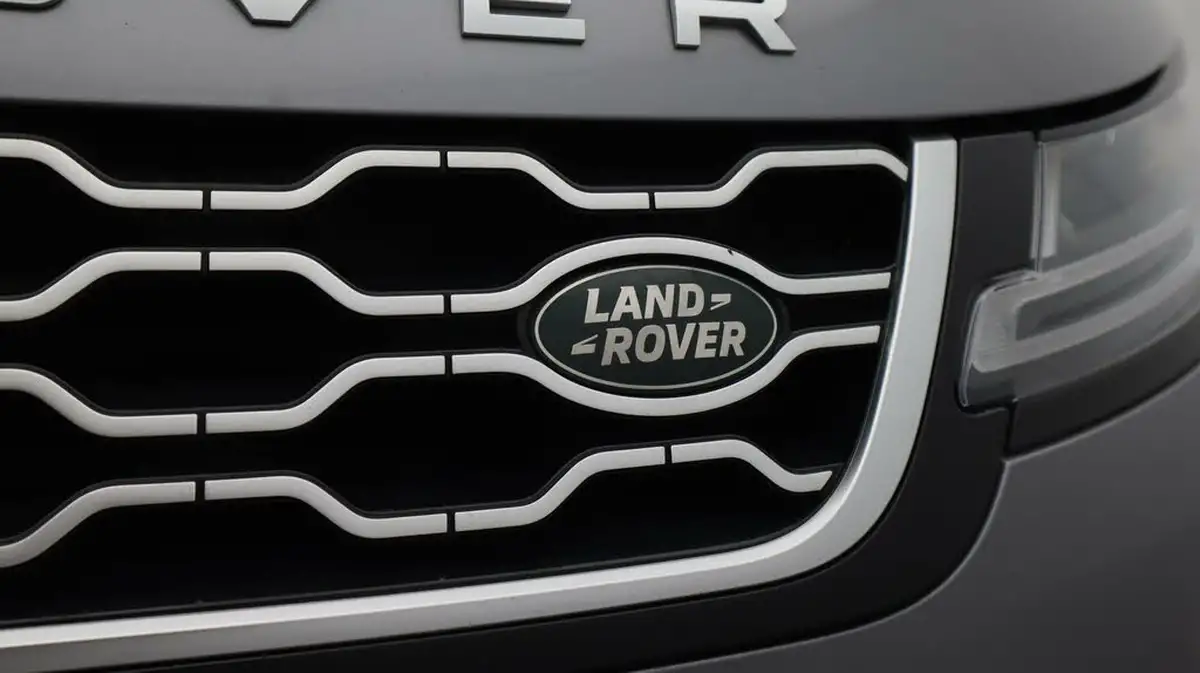 2021-land-rover-range-rover-evoque-15-p300e-r-dynamic-hse-big-22