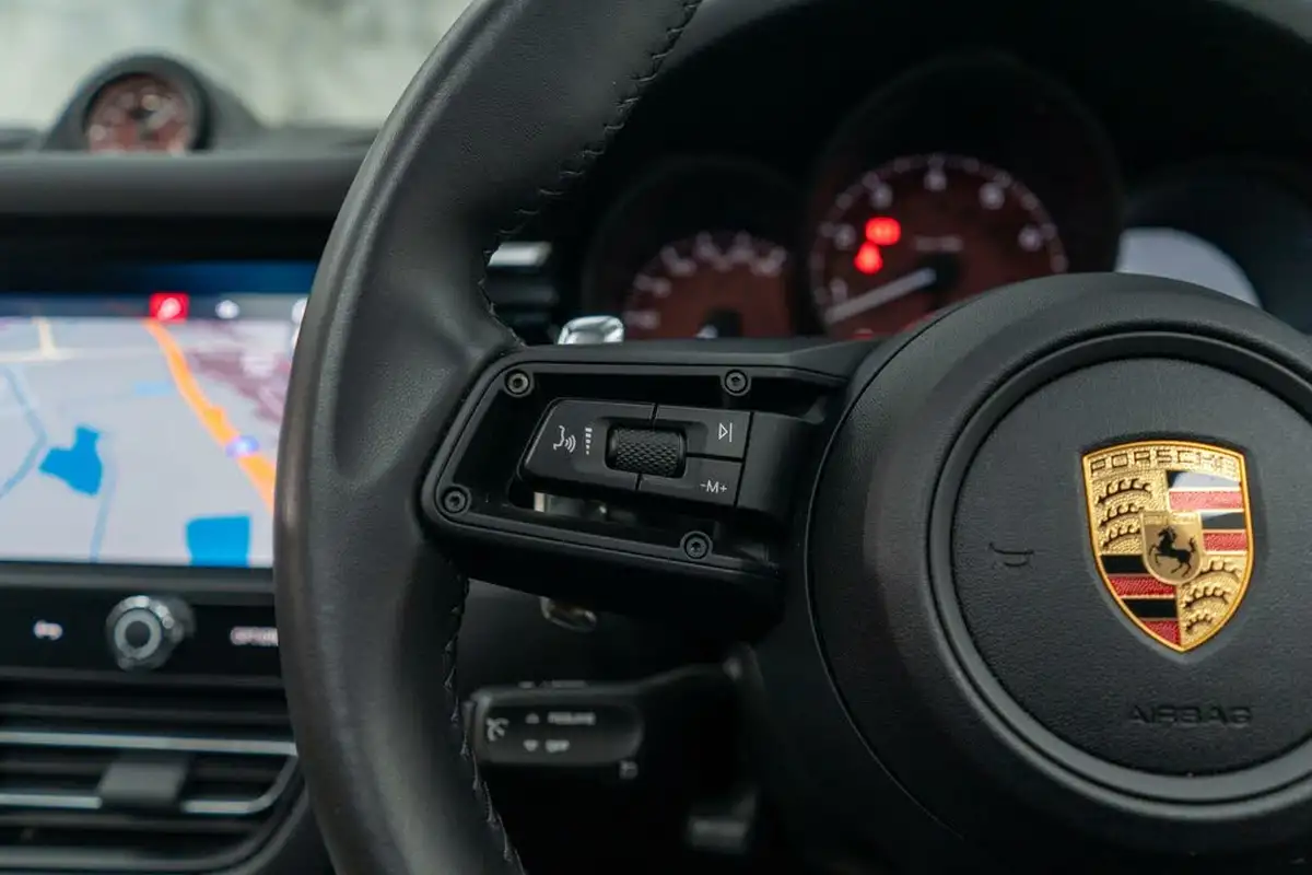 2023-porsche-macan-29-v6-s-big-30
