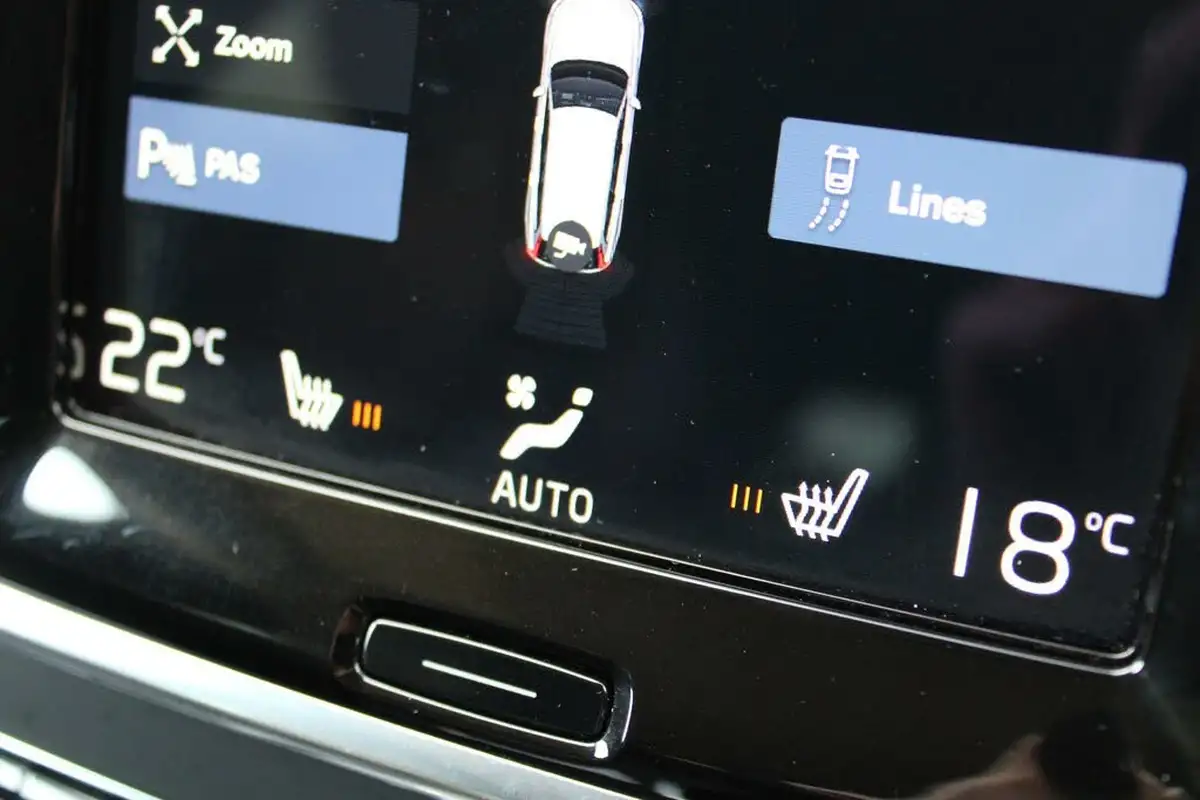 2021-volvo-v90-20td-b4-momentum-big-10