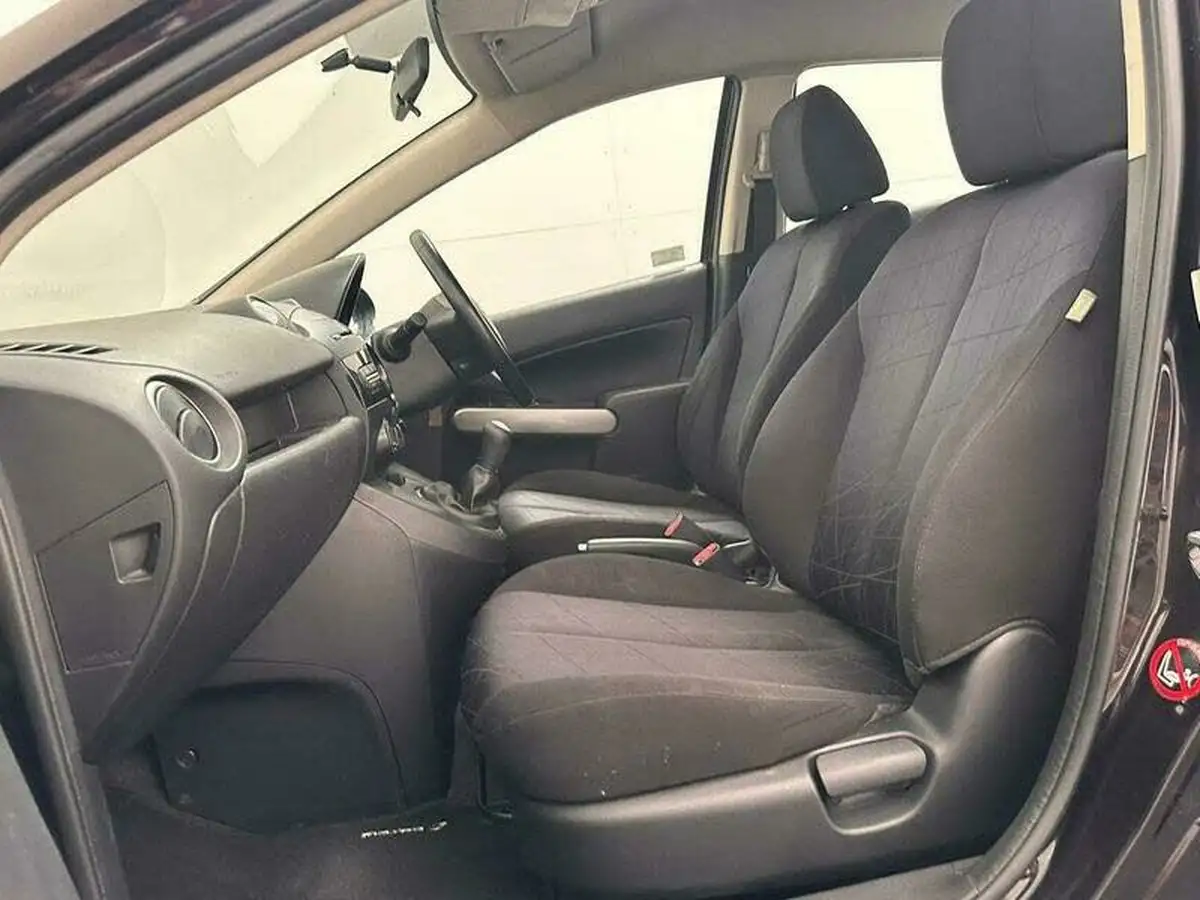 2011-mazda-mazda2-13-tamura-5d-big-35