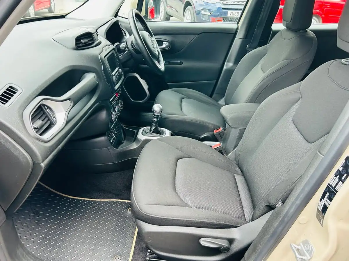 2015-jeep-renegade-16td-longitude-big-14