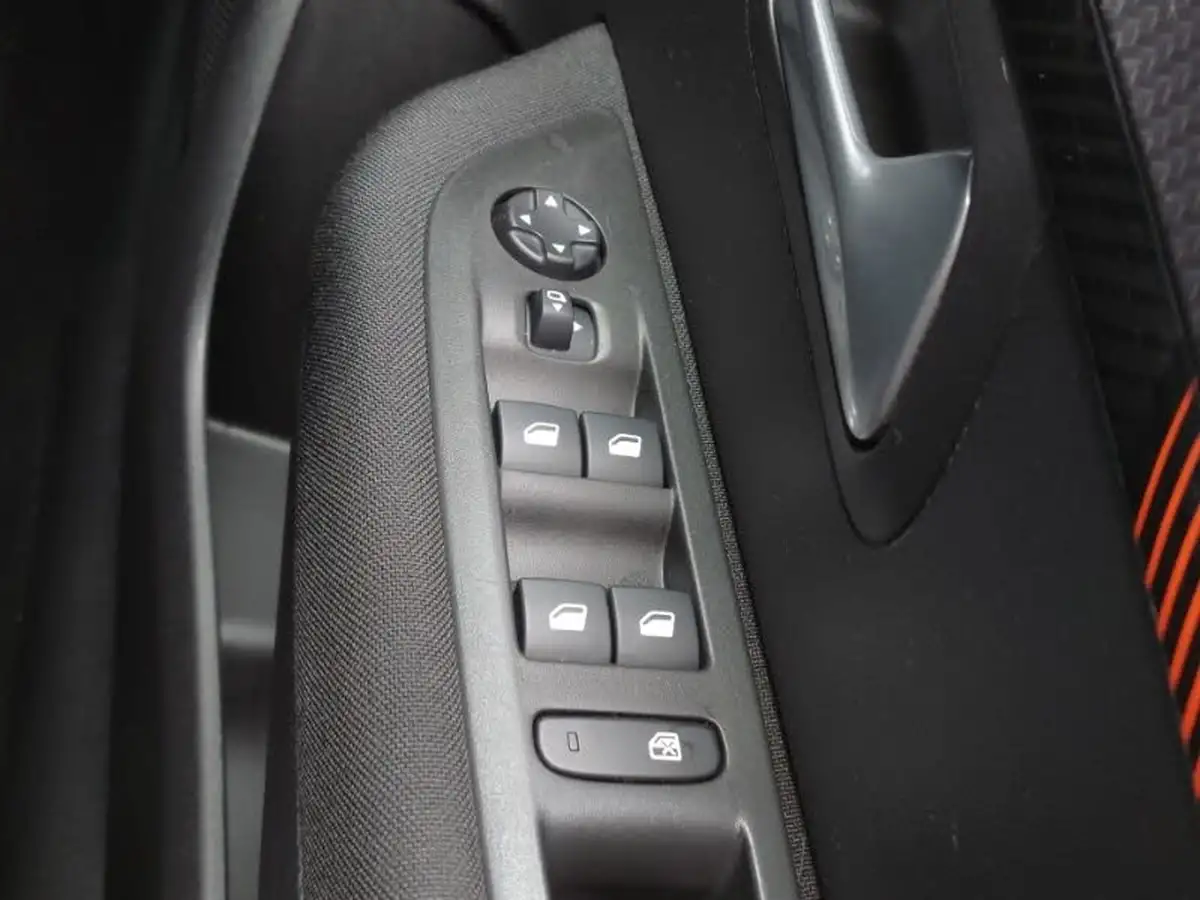 2022-peugeot-208-12-puretech-active-premium-75bhp-big-18