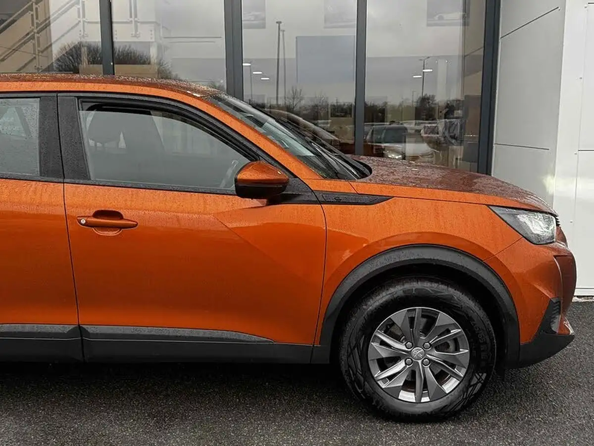 2021-peugeot-2008-suv-e-active-big-10