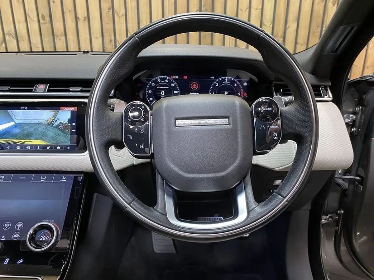 2017-land-rover-range-rover-velar-20-d240-r-dynamic-se-big-33