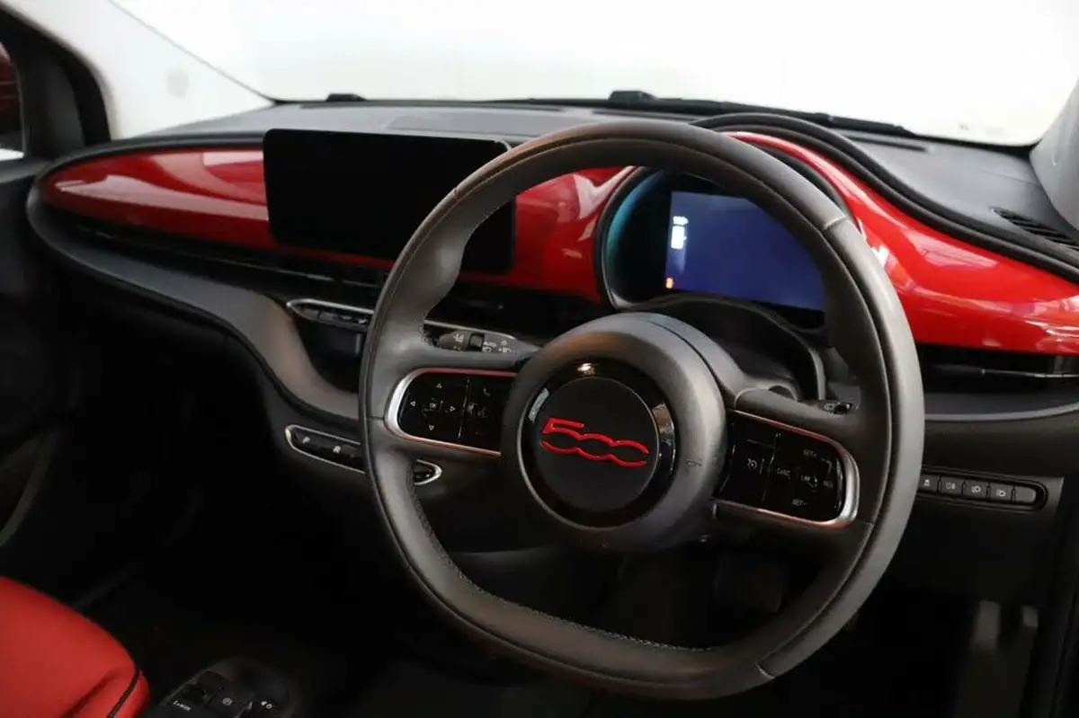 2021-fiat-500-e-red-117bhp-big-24