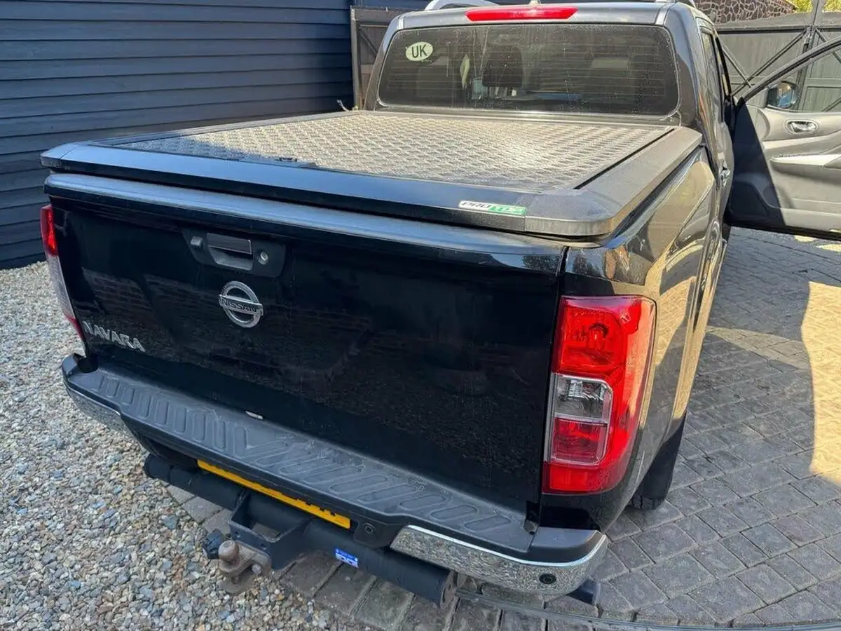 2020-nissan-navara-23dci-tt-tekna-8-navileather-auto-big-18