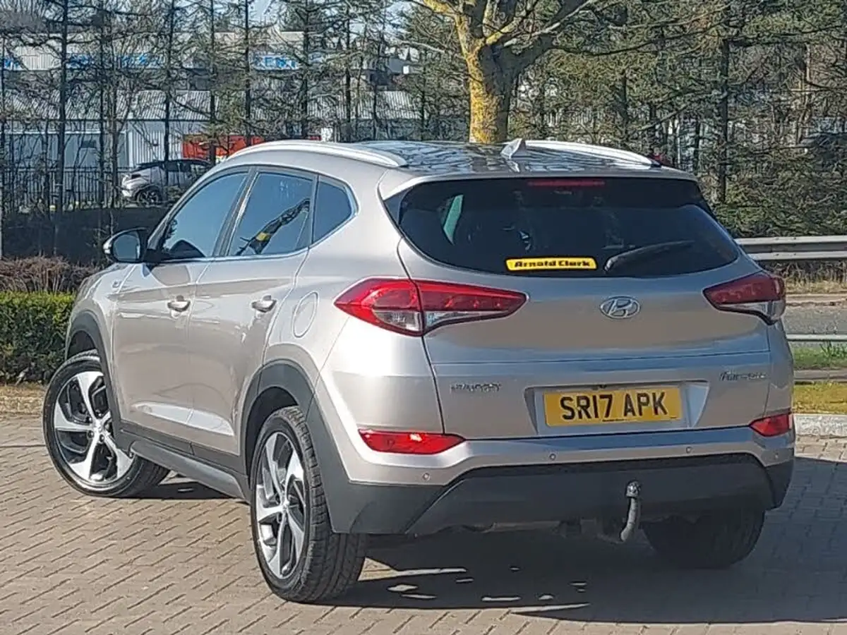 2017-hyundai-tucson-17crdi-blue-drive-sport-edition-116ps-big-1
