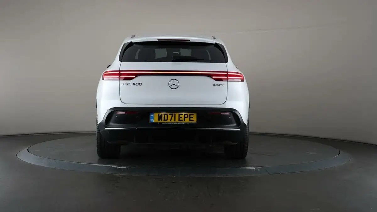 2022-mercedes-benz-eqc-e-eqc-400-amg-line-big-27