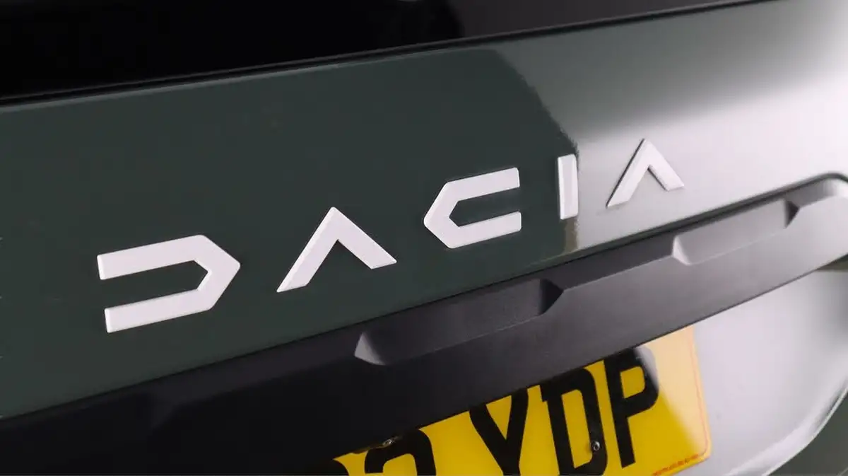 2023-dacia-jogger-16-tce-extreme-se-big-21