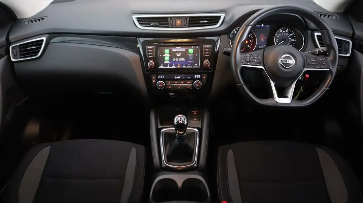 2020-nissan-qashqai-13-dig-t-acenta-premium-140ps-big-13