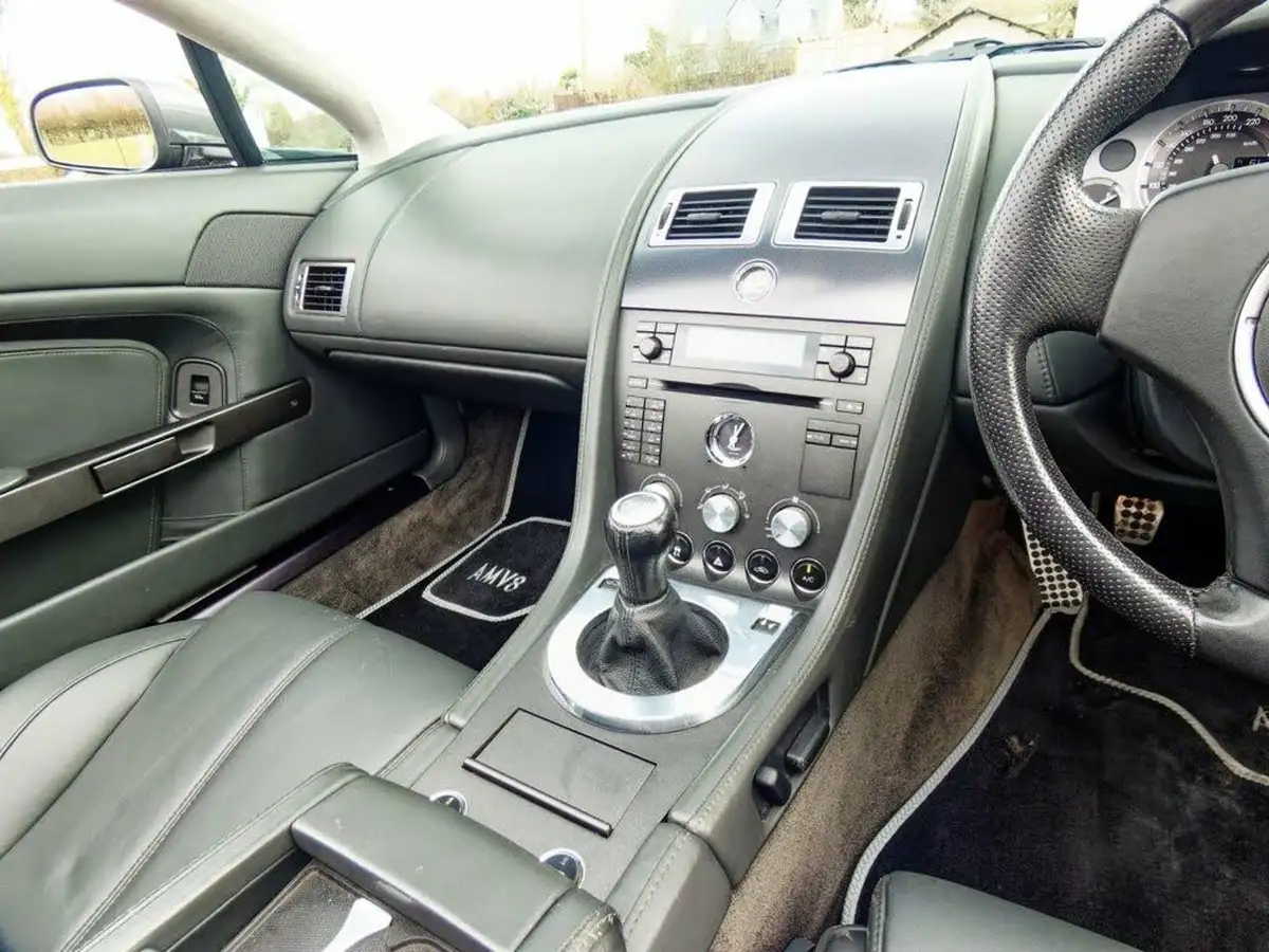 2007-aston-martin-vantage-43-roadster-convertible-big-35