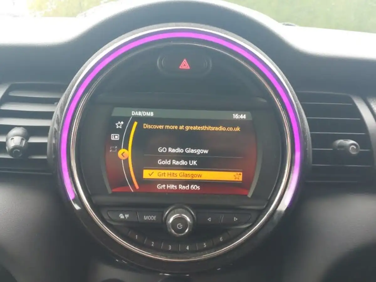 2019-mini-cooper-15-cooper-classic-hatchback-5d-auto-big-10