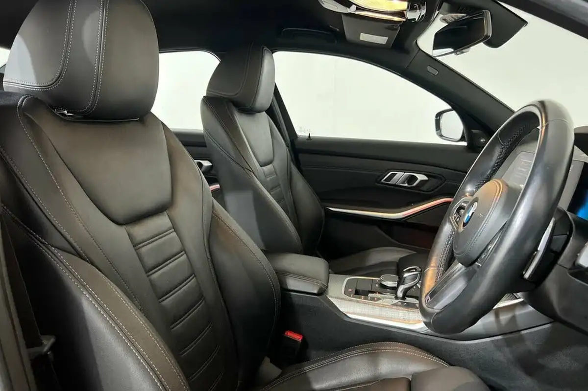 2021-bmw-3-series-20-330e-xdrive-m-sport-saloon-4d-big-17