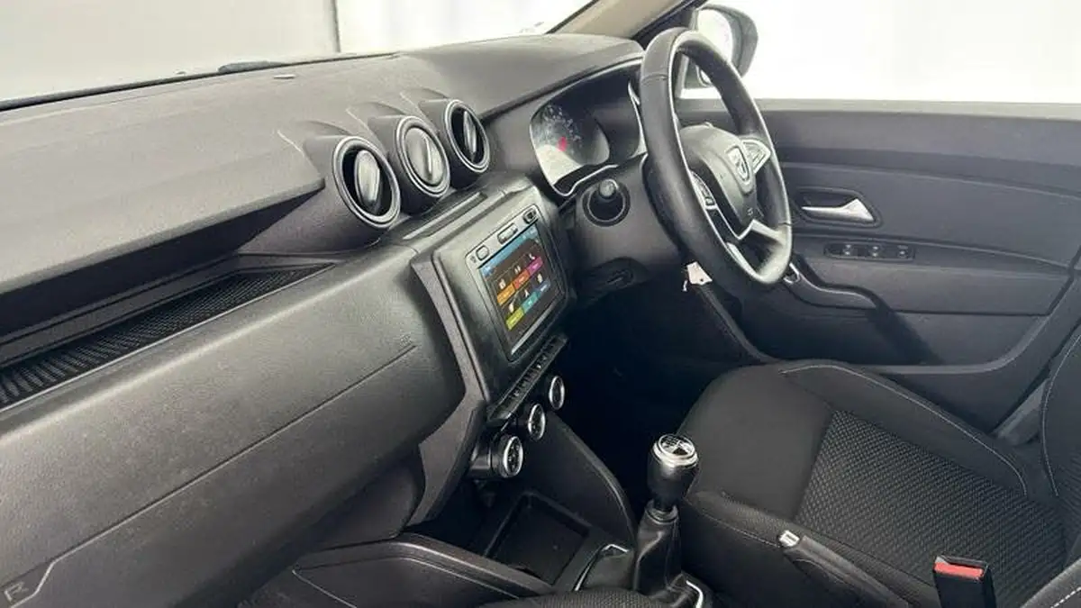 2021-dacia-duster-15dci-comfort-115bhp-blue-station-wagon-5d-big-1