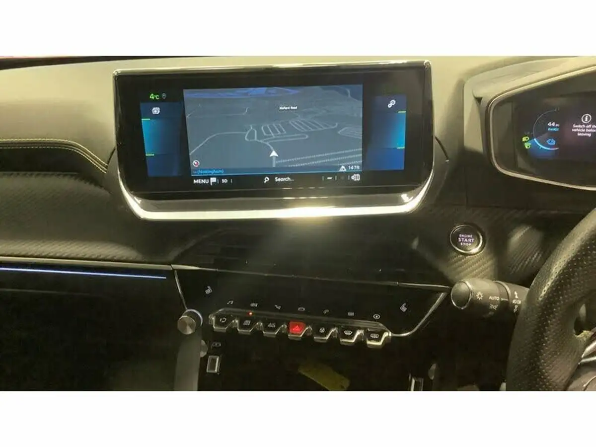 2021-peugeot-2008-suv-e-gt-big-3