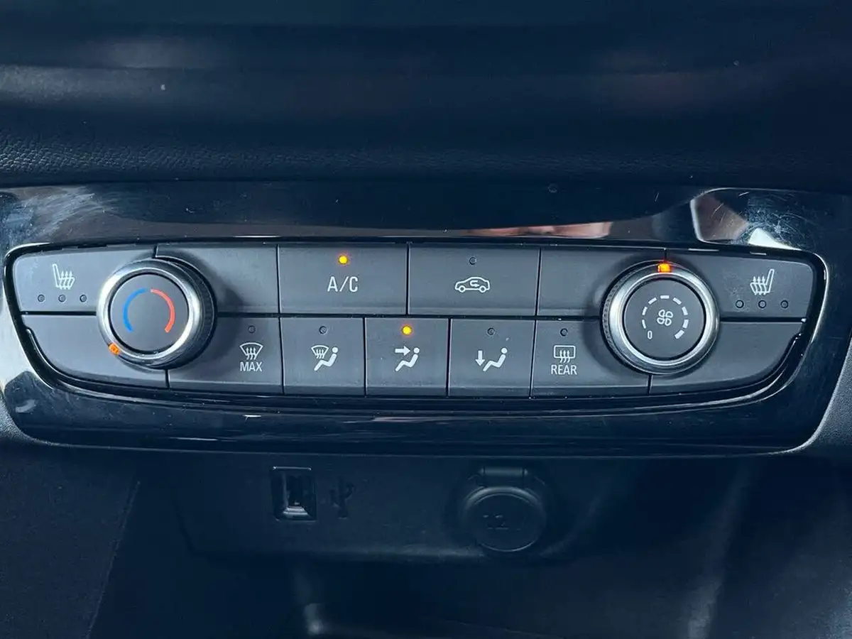 2021-vauxhall-corsa-12-turbo-elite-nav-premium-big-25