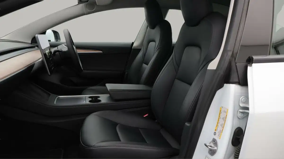 2022-tesla-model-3-e-long-range-big-14