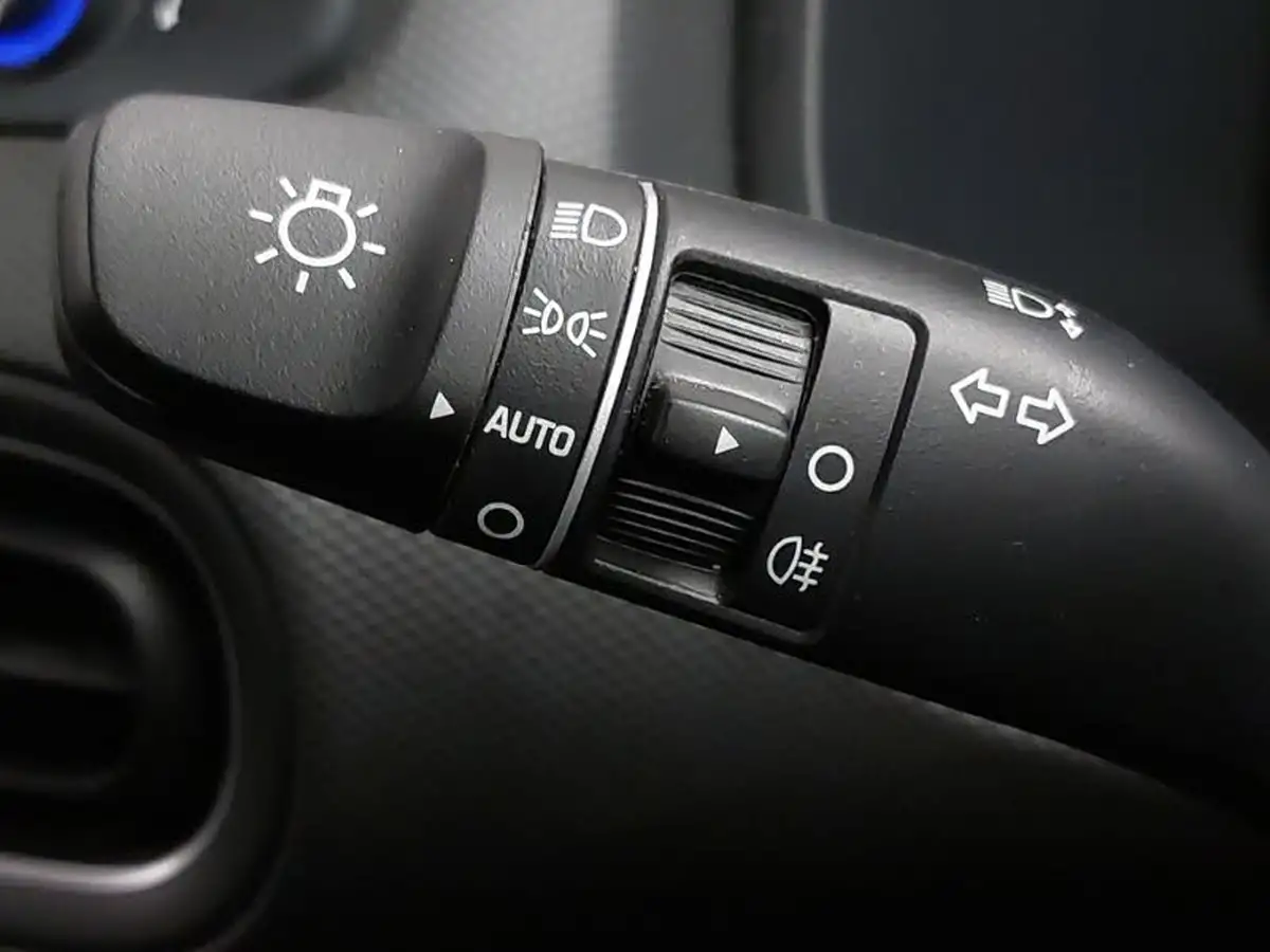 2023-hyundai-kona-10-t-gdi-se-connect-big-16