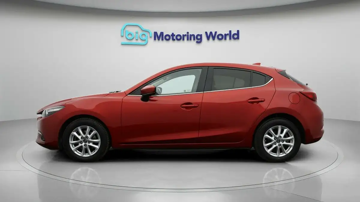 2018-mazda-mazda3-20-se-l-nav-hatchback-5d-auto-big-3