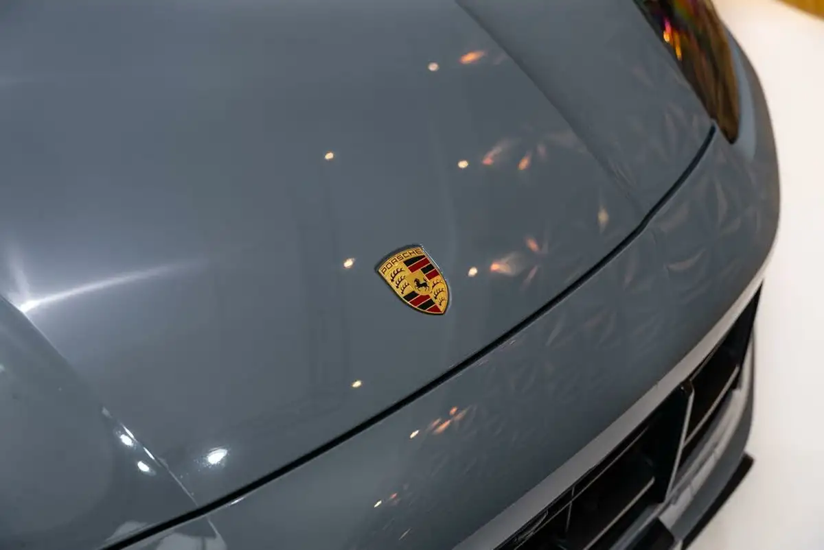 2022-porsche-cayenne-40-v8-turbo-gt-big-23