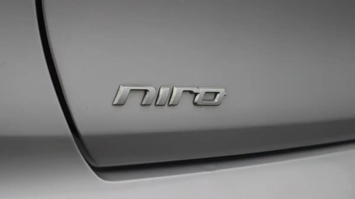 2021-kia-e-niro-ev-3-big-20