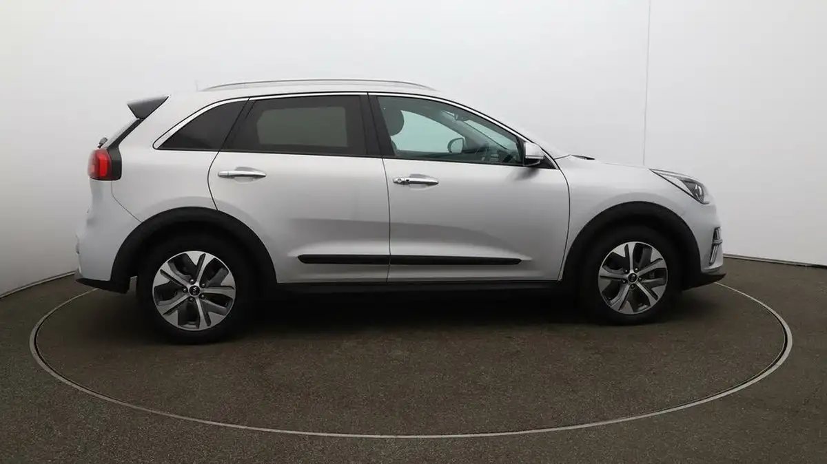2021-kia-e-niro-ev-3-big-41