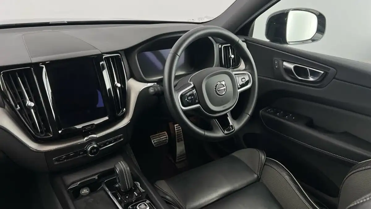 2021-volvo-xc60-20td-b4-r-design-awd-big-7