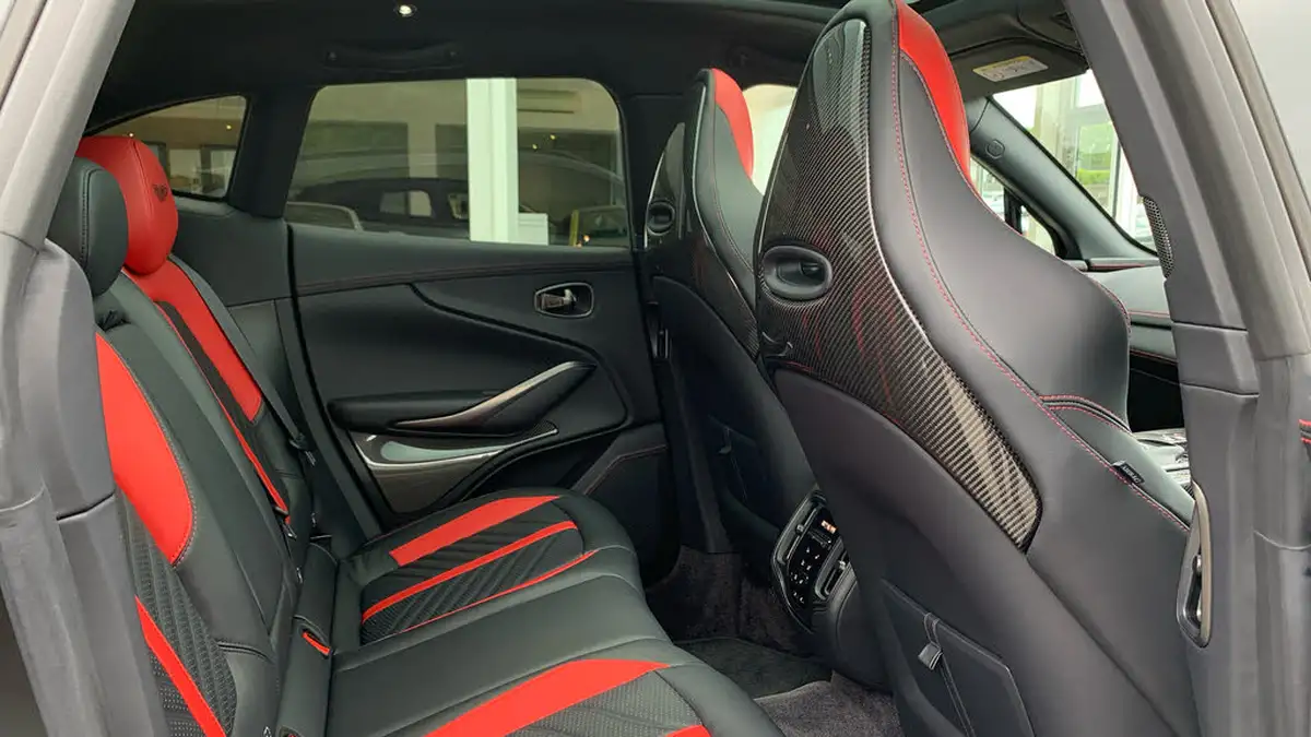 2023-aston-martin-dbx-40-v8-big-26