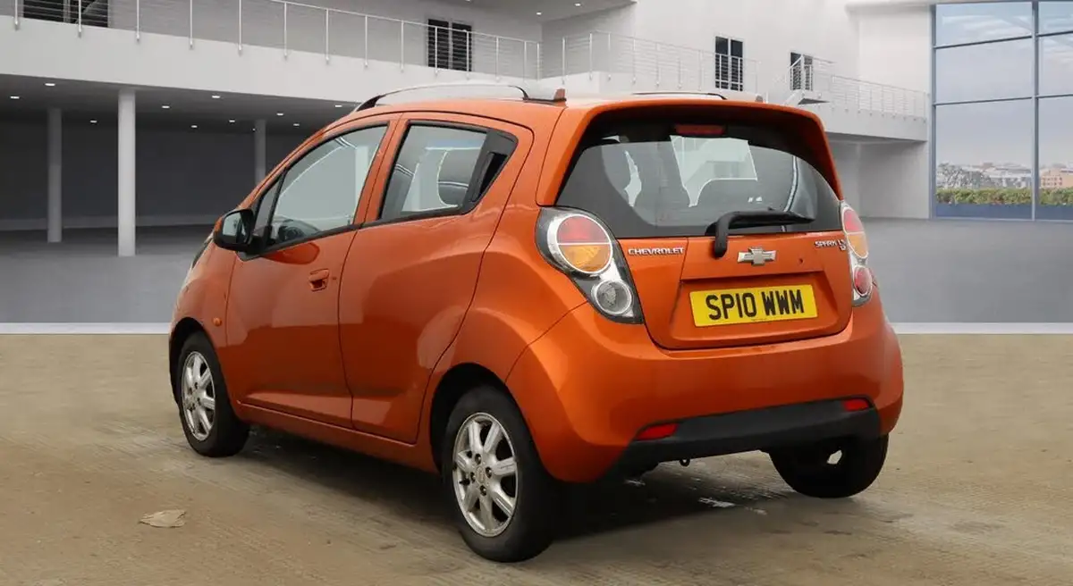 2010-chevrolet-spark-12-ls-big-3