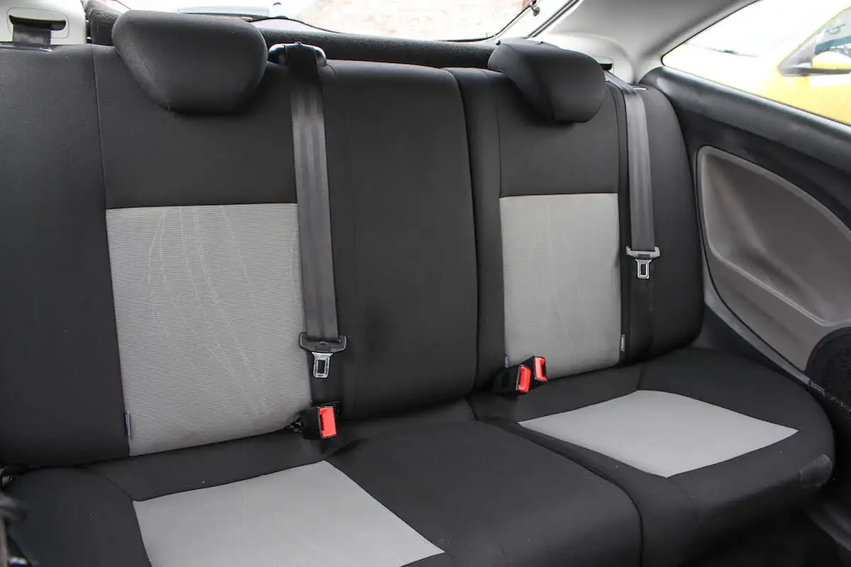 2013-seat-ibiza-14-toca-16v-84ps-sportcoupe-3d-big-25