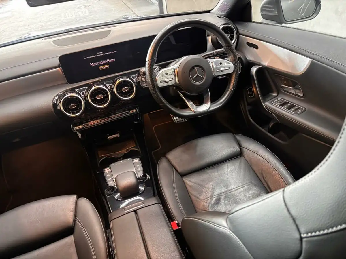 2020-mercedes-benz-cla-13-cla-180-amg-line-coupe-4d-big-10