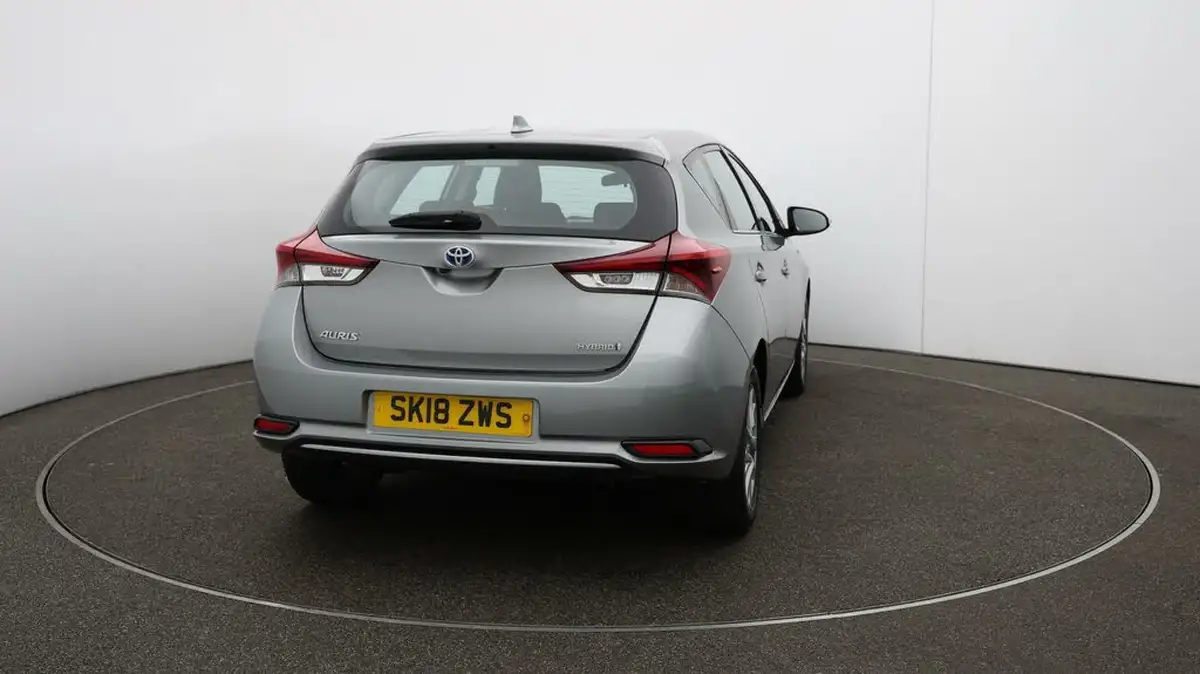 2018-toyota-auris-18-vvt-i-hsd-icon-tech-hatchback-big-47