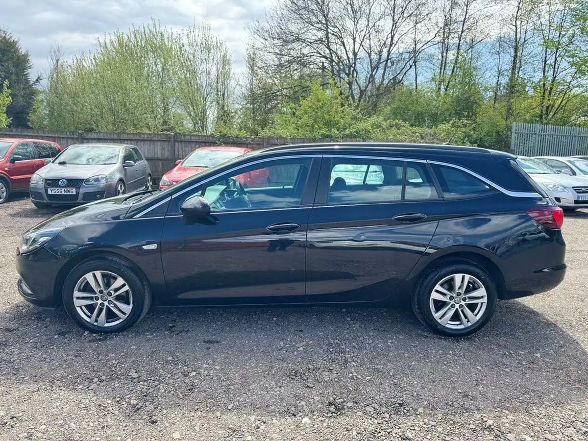 2017-vauxhall-astra-16cdti-design-110ps-ecoflex-ss-sport-tourer-big-4