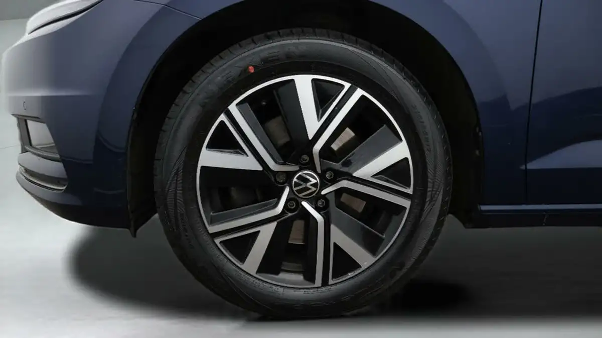 2021-volkswagen-touran-15-tsi-sel-dsg-big-18