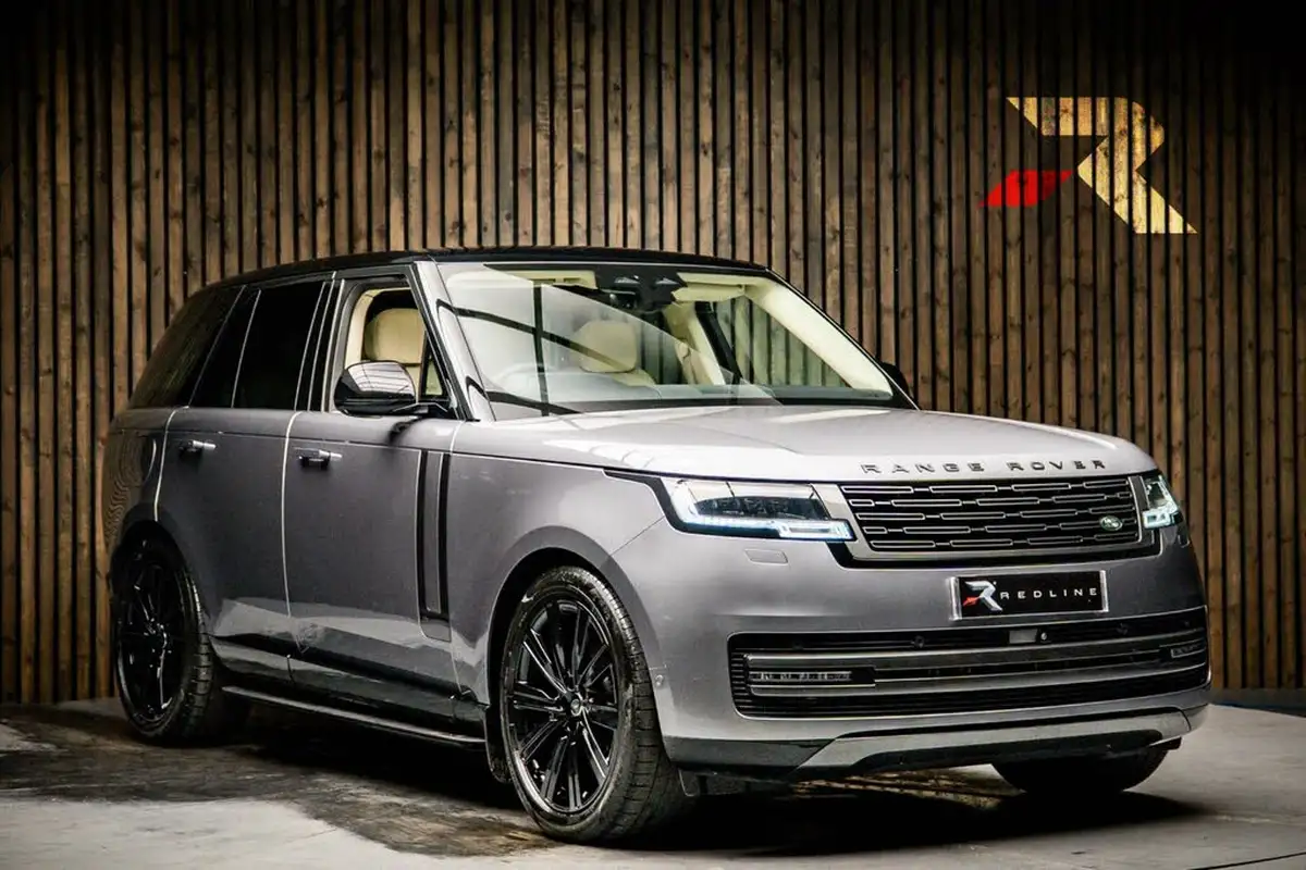 2022-land-rover-range-rover-30-p440e-se-big-0