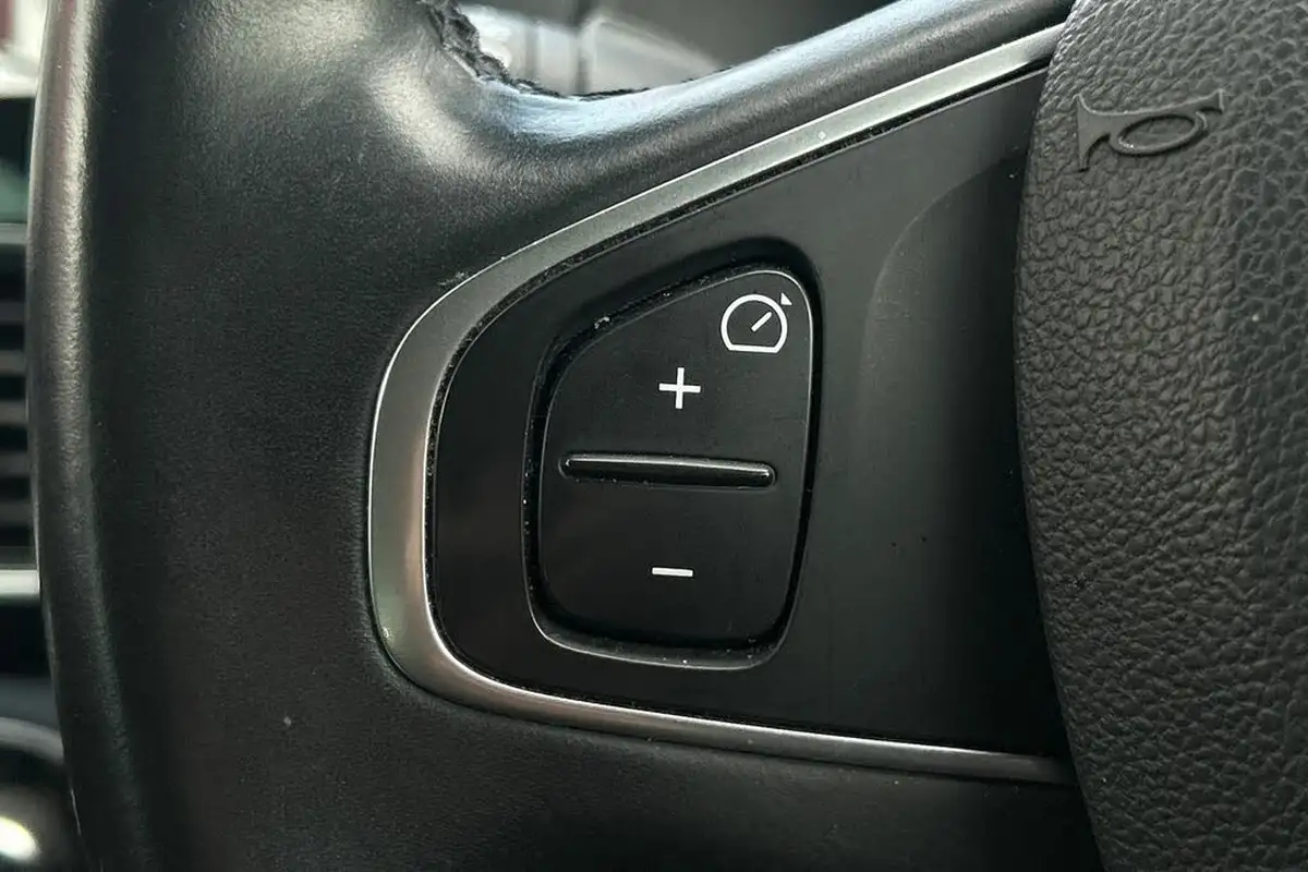 2019-renault-clio-15dci-gt-line-big-7