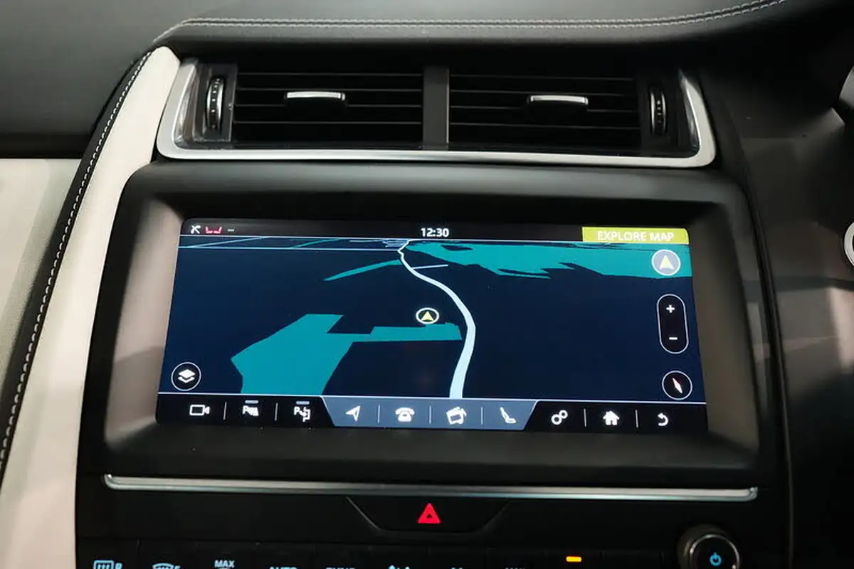 2018-jaguar-e-pace-20-i4d-r-dynamic-hse-180ps-big-41