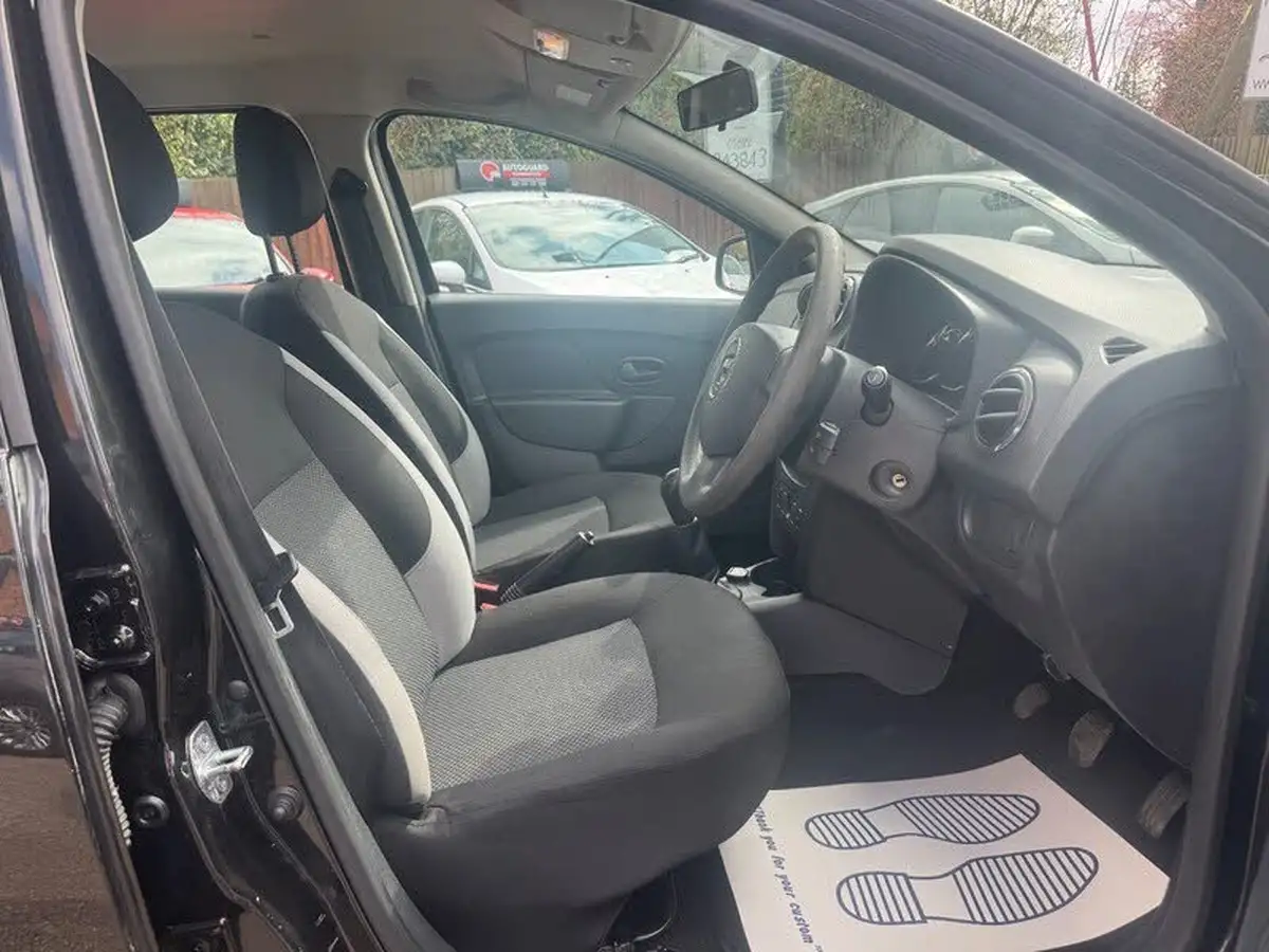 2016-dacia-sandero-12-ambiance-big-10