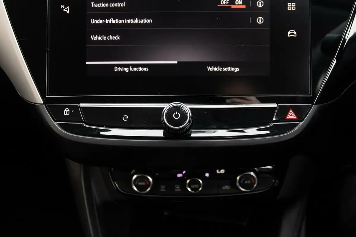 2020-vauxhall-corsa-e-se-nav-11kw-big-29