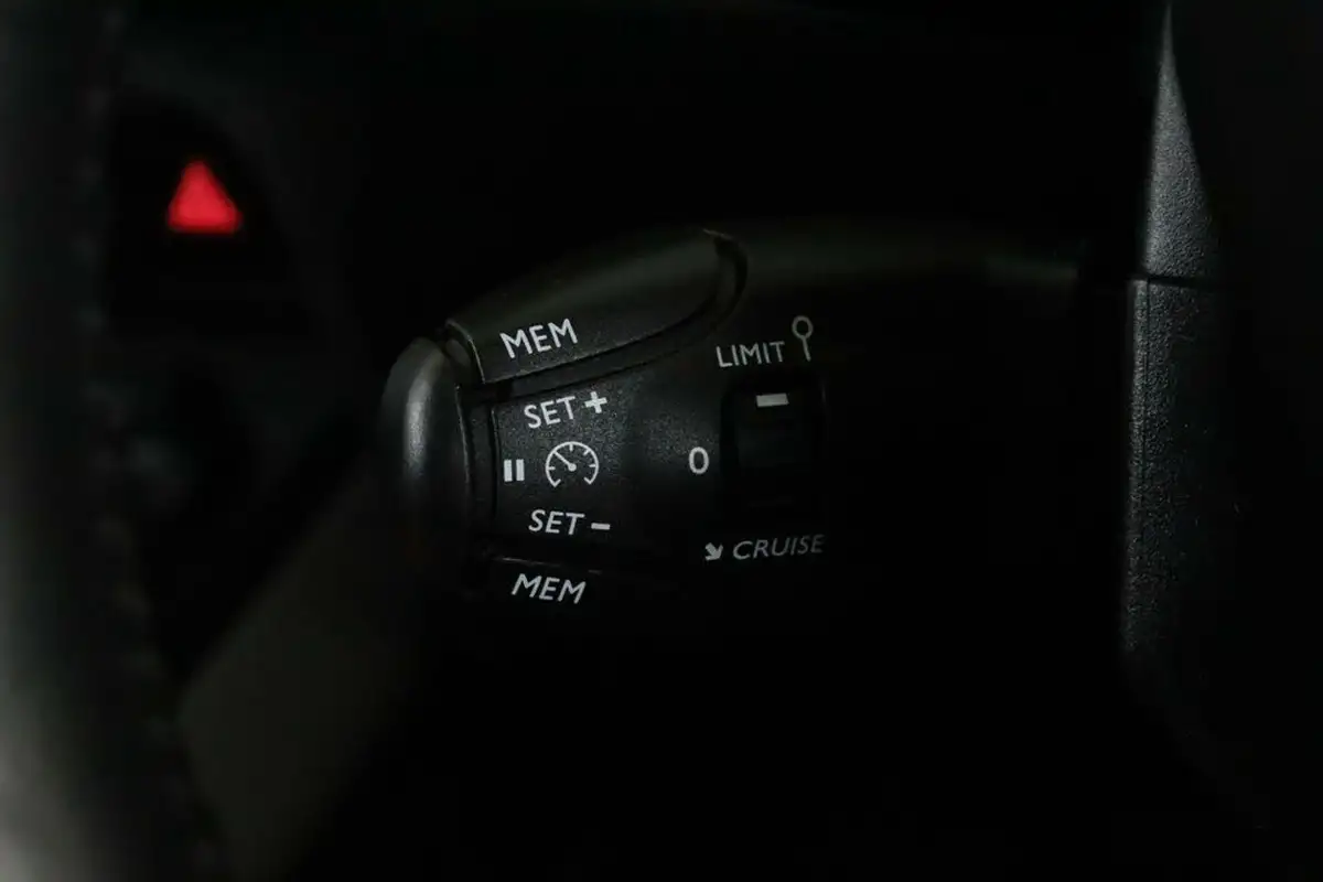 2019-citroen-c5-aircross-12-puretech-flair-big-20