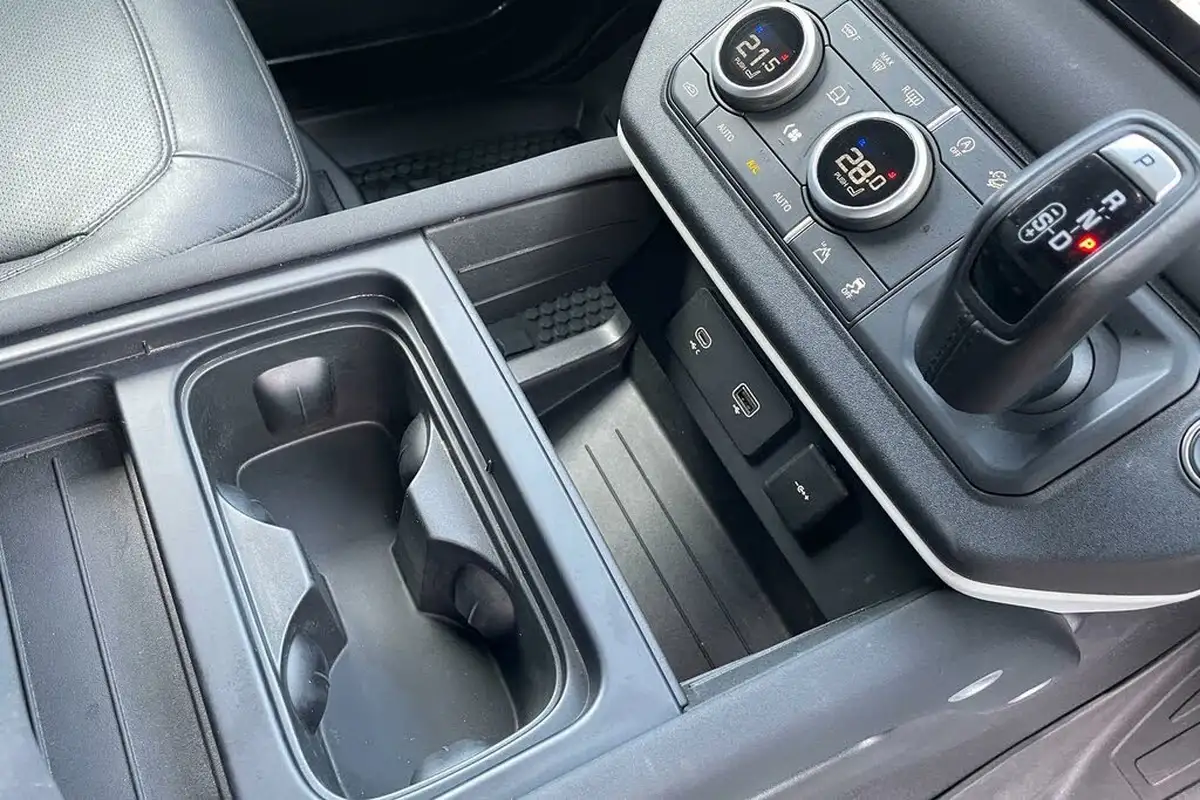 2023-land-rover-90-defender-30-d250-hard-top-se-90-2997cc-big-17