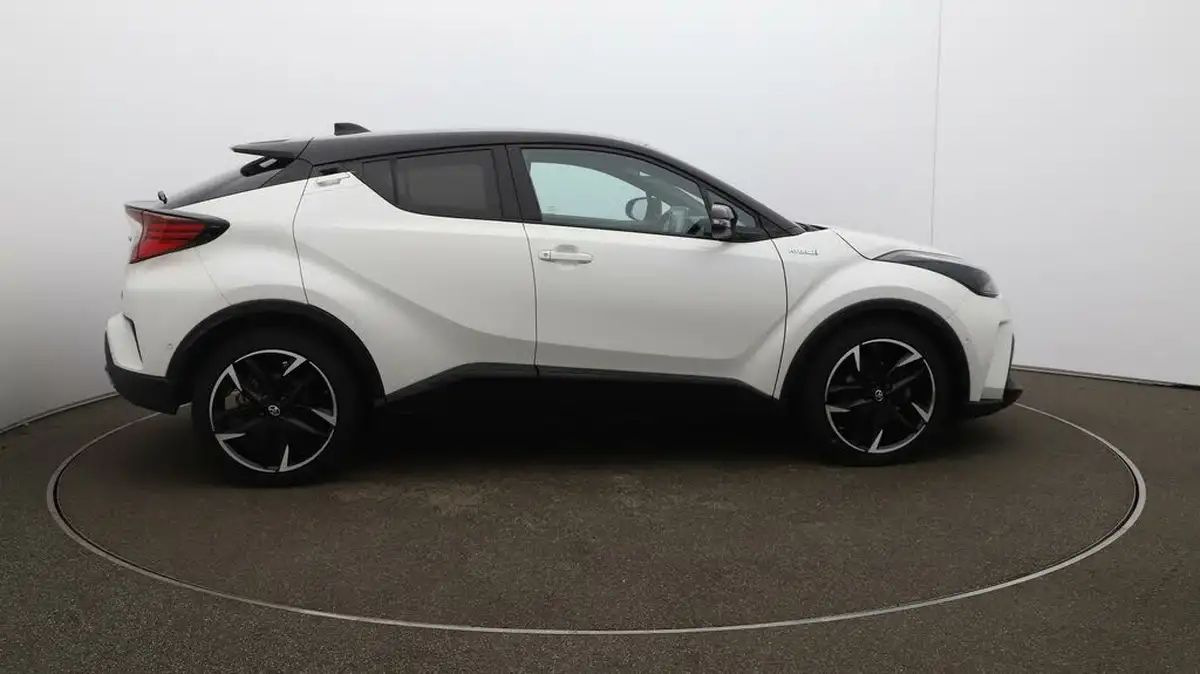 2022-toyota-c-hr-18-vvt-i-gr-sport-big-8