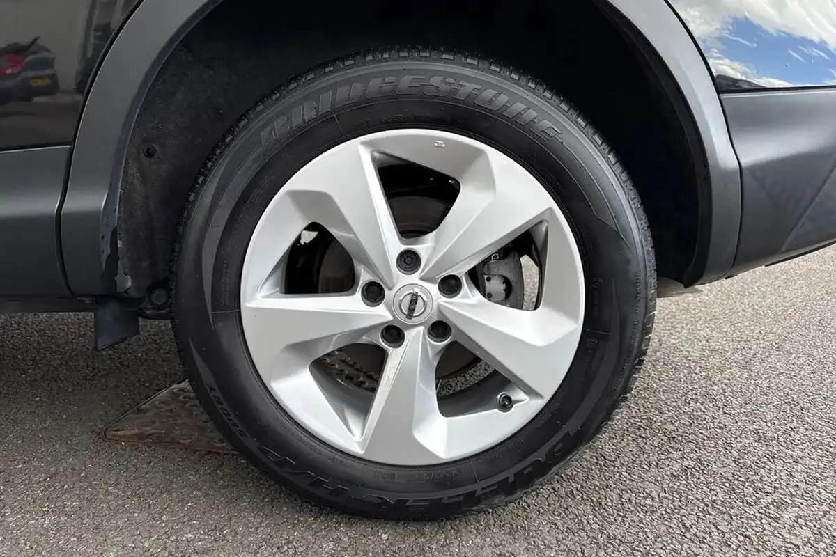 2020-nissan-qashqai-13-dig-t-acenta-premium-160ps-dct-big-12