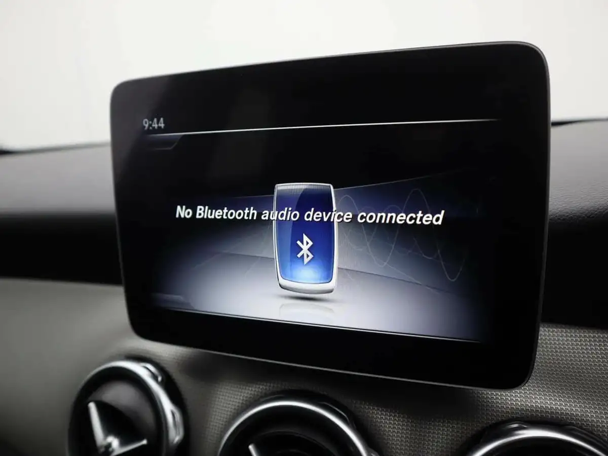 2019-mercedes-benz-gla-class-16-gla-180-urban-edition-7g-dct-big-12