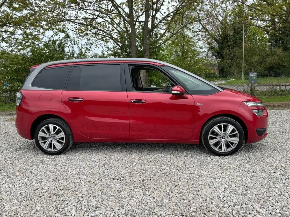 2015-citroen-grand-c4-picasso-16e-hdi-exclusive-big-8