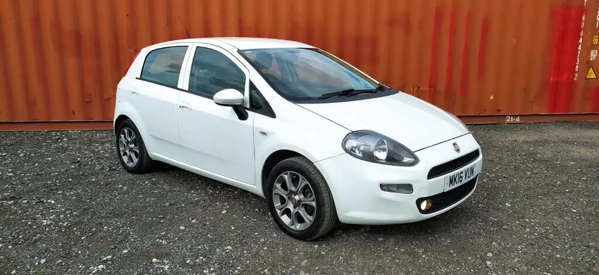 2016-fiat-punto-12-easy-5d-big-6