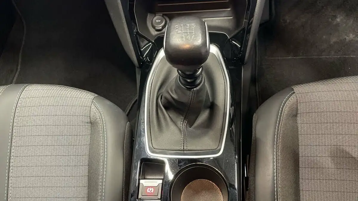 2020-peugeot-208-12-puretech-allure-premium-100bhp-big-19