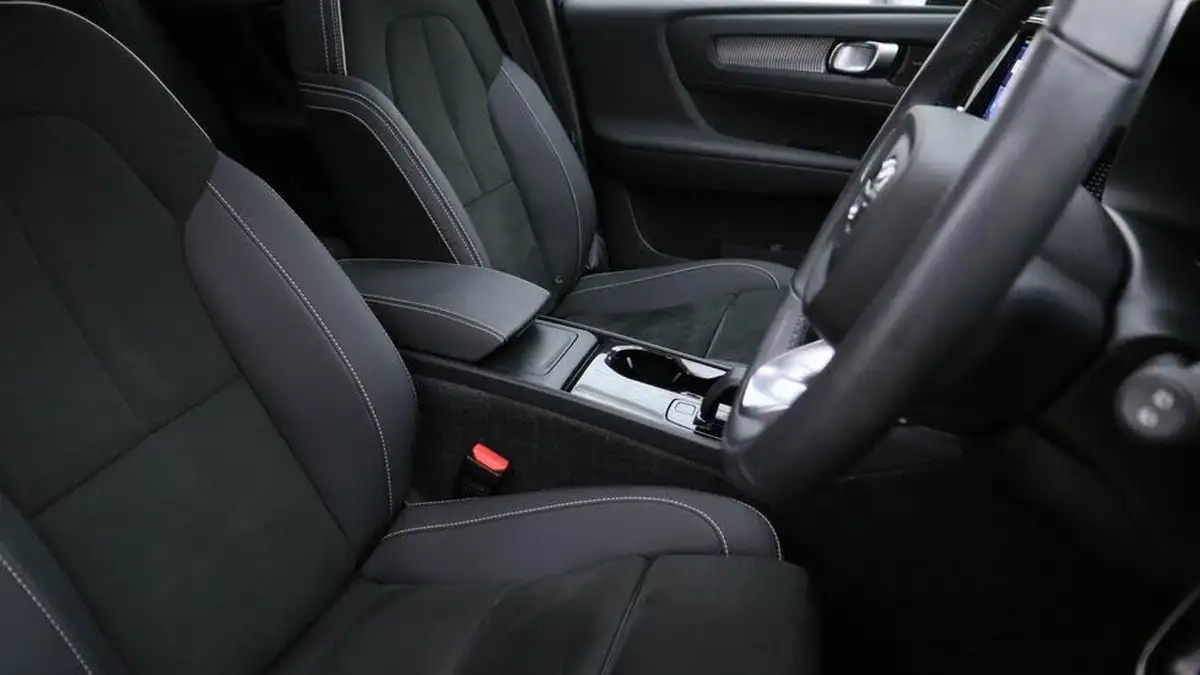 2022-volvo-xc40-e-recharge-pro-big-24