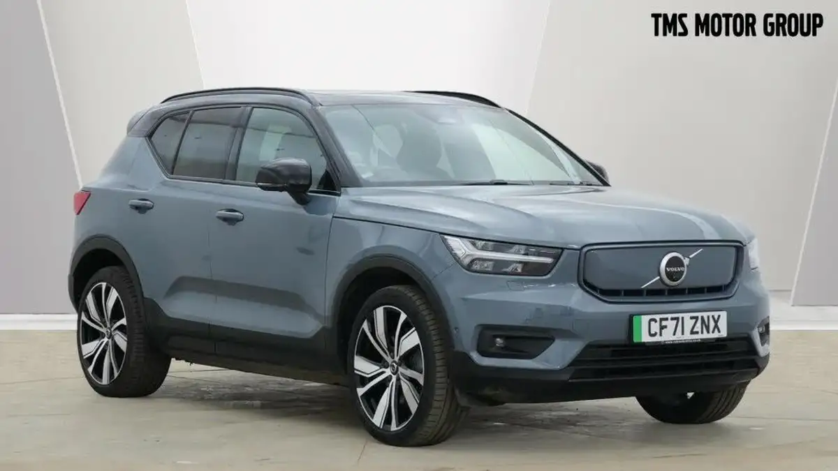 2022-volvo-xc40-e-recharge-pro-big-0